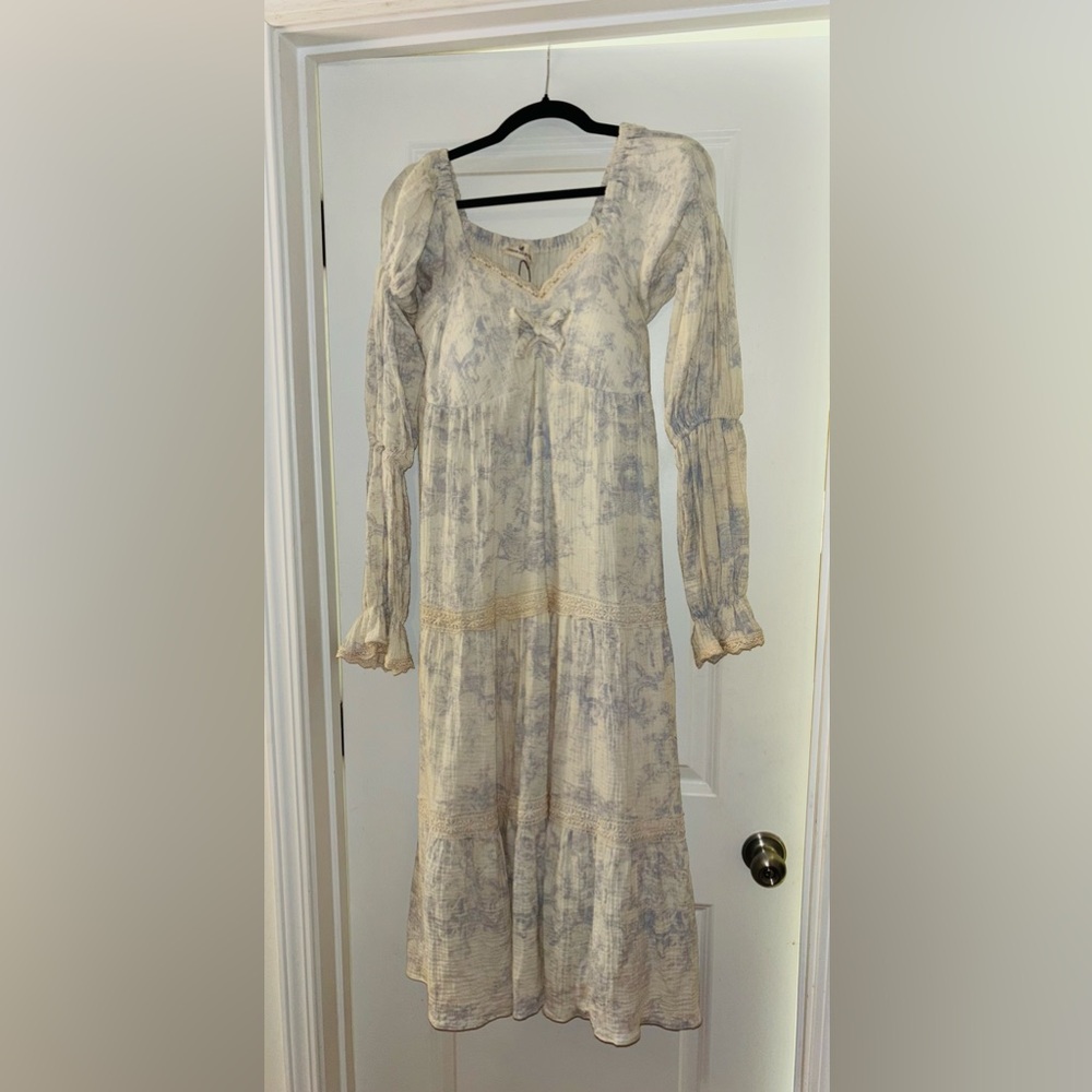 Urban Daizy cream and blue cottage core dress